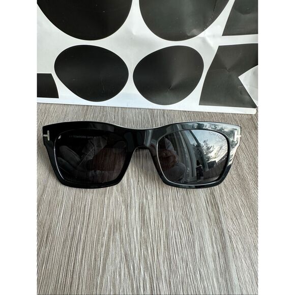 Tom Ford Nico-02 Sunglasses TF1062 $490 main image 8